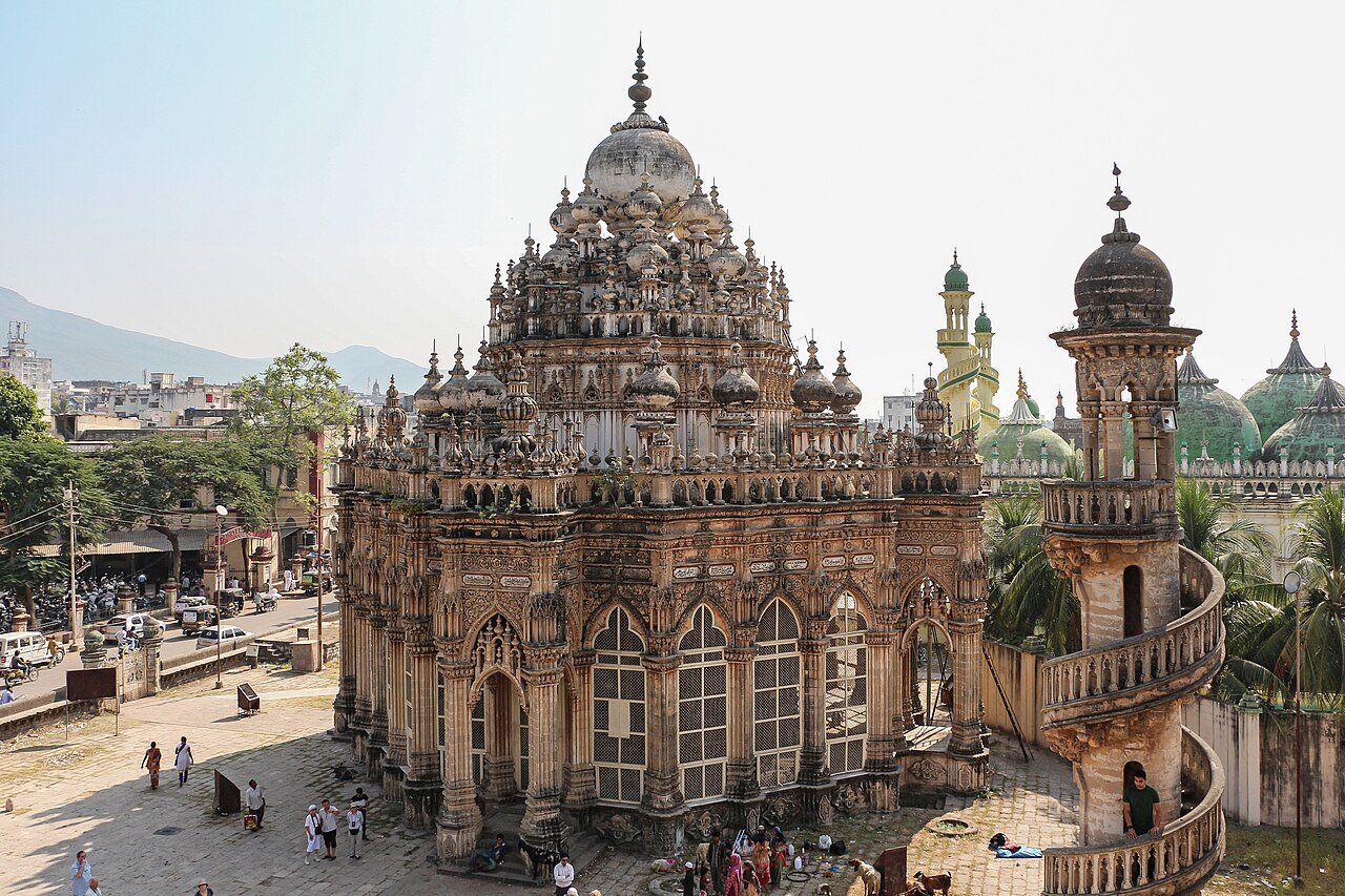 Mahabat Maqbara, Junagadh
